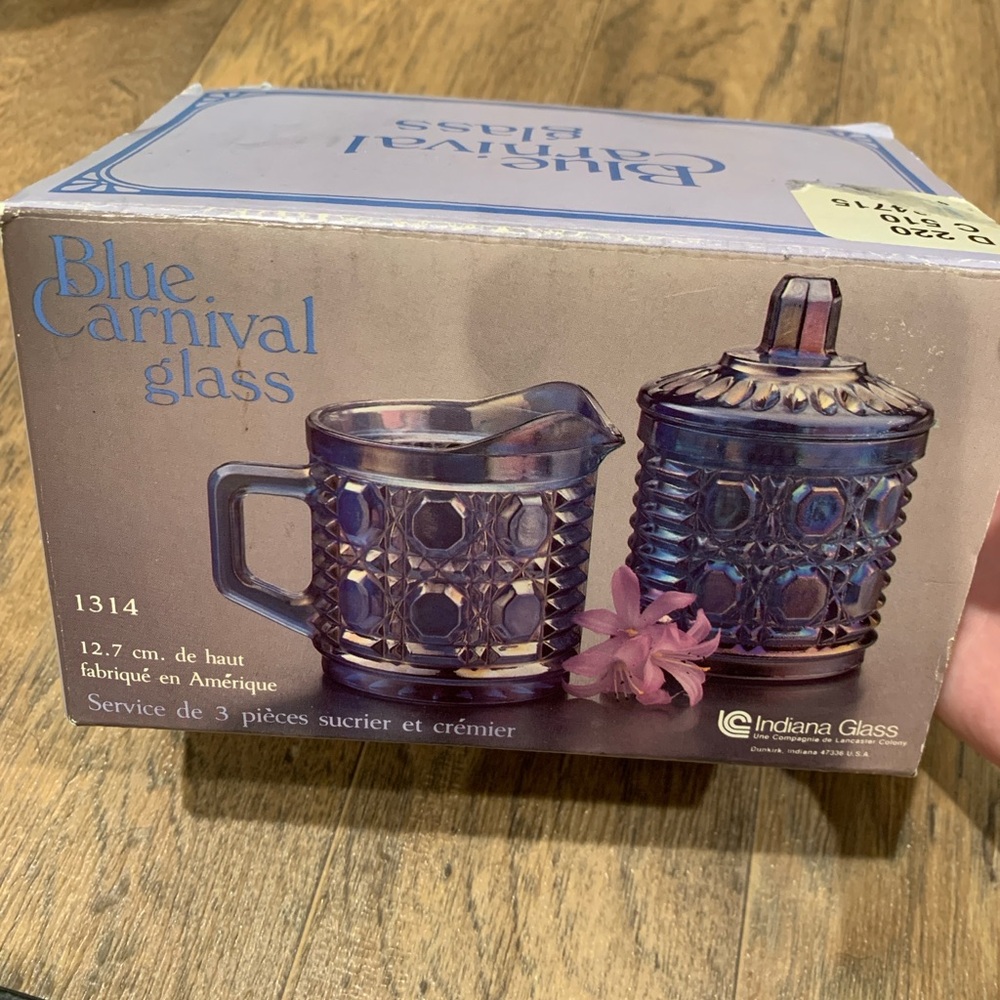 Brand New Vintage Indiana Glass Blue Carnival Glass Cream & Sugar Set 5” Tall